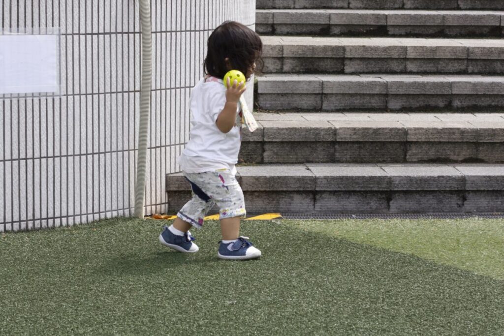 公園のような庭に人工芝を敷くおすすめの理由