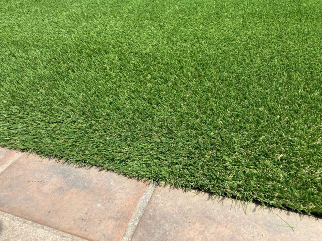 庭に人工芝がおすすめ