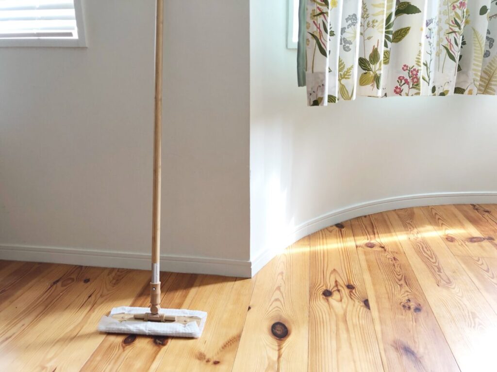 無垢フローリングのデメリット