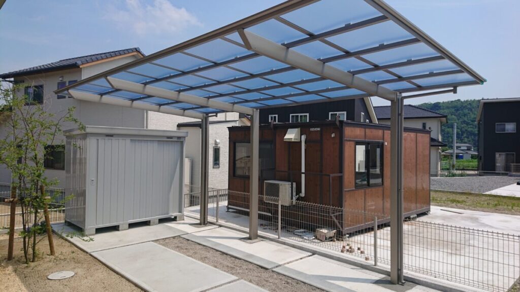 カーポートの地面