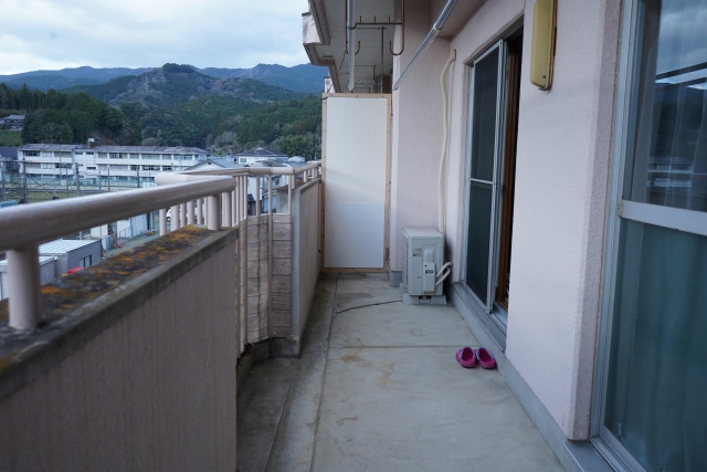 隣人に迷惑がかかる恐れも