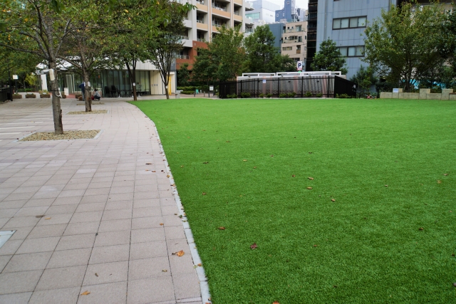 レンガなどで花壇を作る