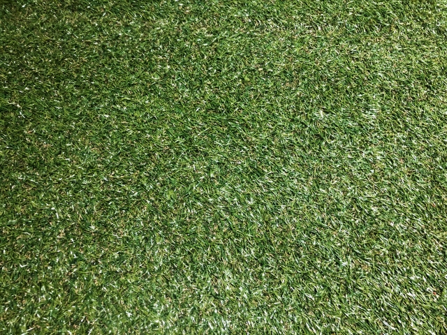 短い毛足の人工芝