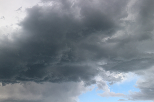 風が強すぎるときには使用しない