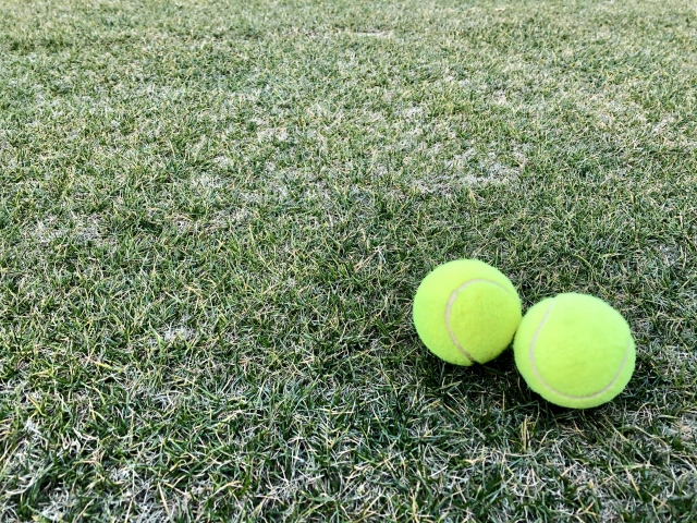 人工芝対応のシューズ形状とクッション性